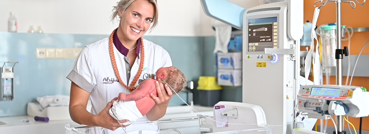 Kinderverpleegkundige in opleiding